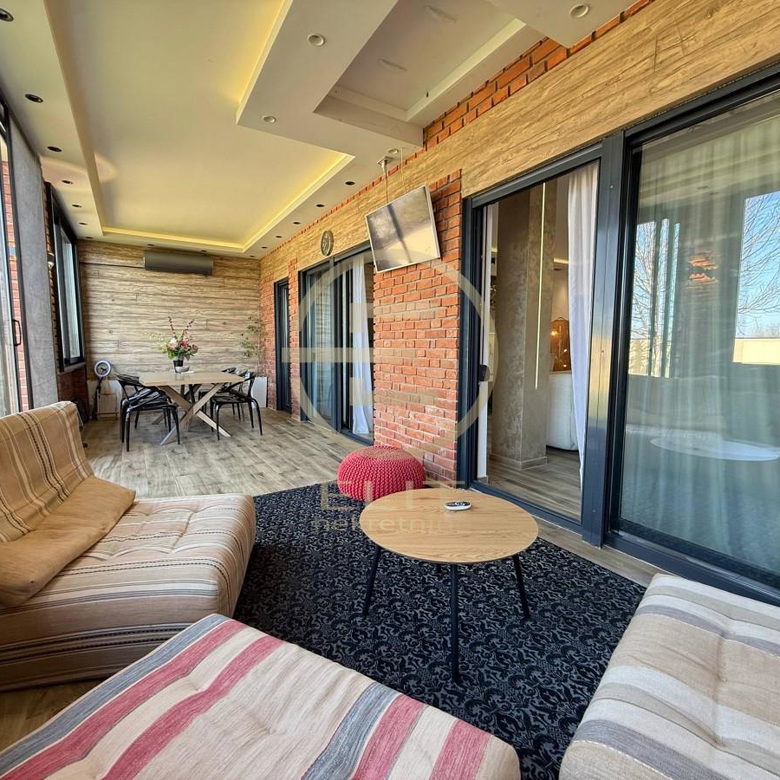 Kuća na prodaju, Petrovaradin, Novi Sad, 165m², 365.000 €