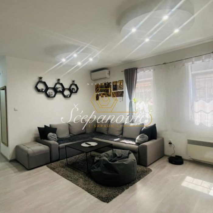 Stan Prodaja Novi Sad  67 m2