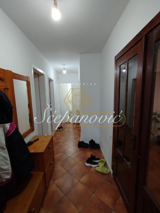 izdavanje-kuca-AfEQzQpmrI Kuća na prodaju, Rumenka, Novi Sad, 145m², 200.000 €