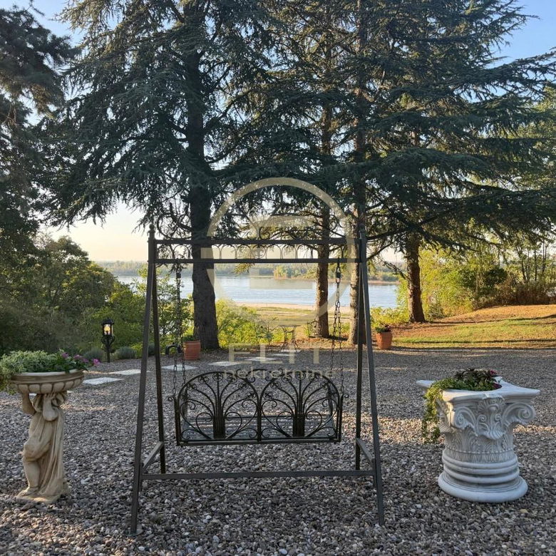 Kuća na prodaju, Čerević, Beočin, 3093m²