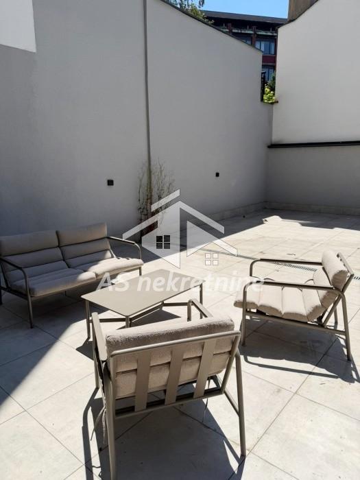 Trosoban stan za izdavanje, Crveni Krst Vračar, Beograd, 125m², 2.000 €/mes
