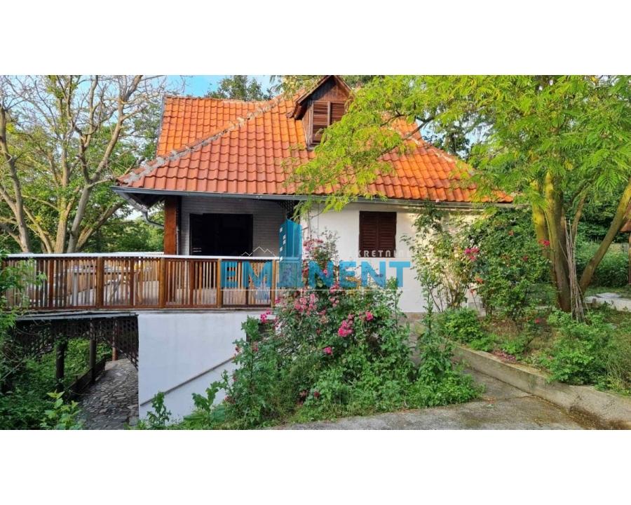 Kuća na prodaju, Krčedin, Inđija, 172m², 86.500 €