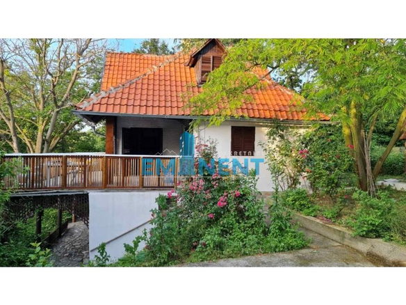 Kuća Prodaja Inđija  172 m2