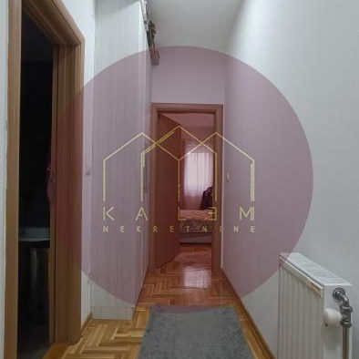 Trosoban stan na prodaju, Vojvode Vlahovića Voždovac, Beograd, 70m², 205.000 €