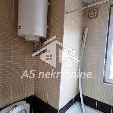 Trosoban stan za izdavanje, Skupština, Beograd, 65m², 900 €/mes