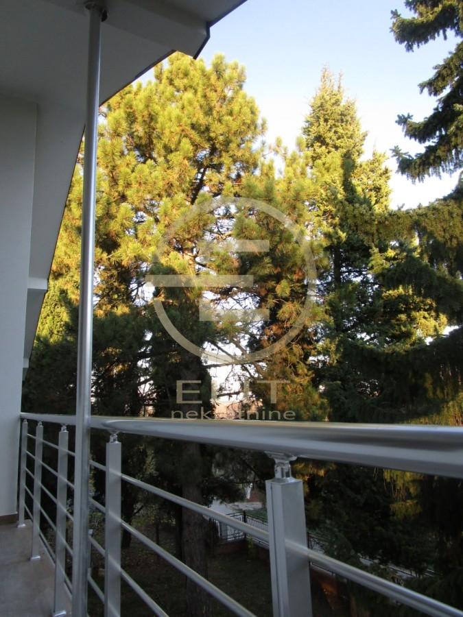 izdavanje-kuca-NTjVXVHsWy Kuća na prodaju, Alibegovac, Novi Sad, 212m², 450.000 €