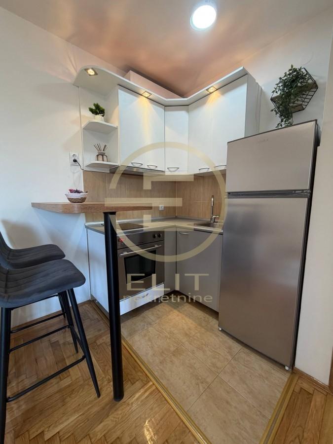 izdavanje-kuca-PImPB52F7L Stan Prodaja Novi Sad Betanija 36 m2