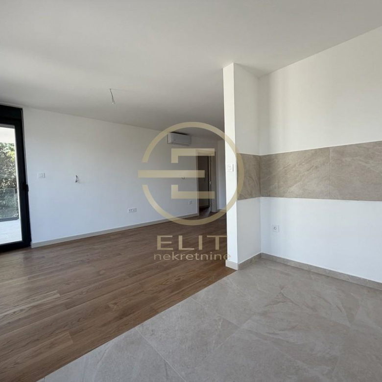 Stan Prodaja Novi Sad  81 m2