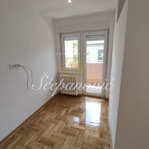Stan Prodaja Novi Sad  49 m2