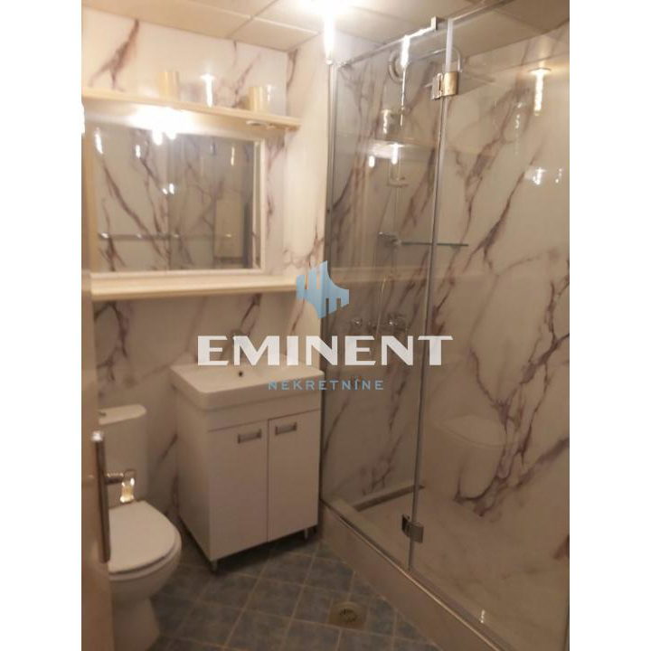 Trosoban stan za izdavanje, Banovo Brdo, Beograd, 75m², 800 €/mes