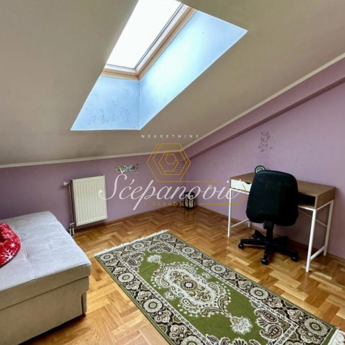 Trosoban stan na prodaju, Grbavica, Novi Sad, 75m², 195.000 €