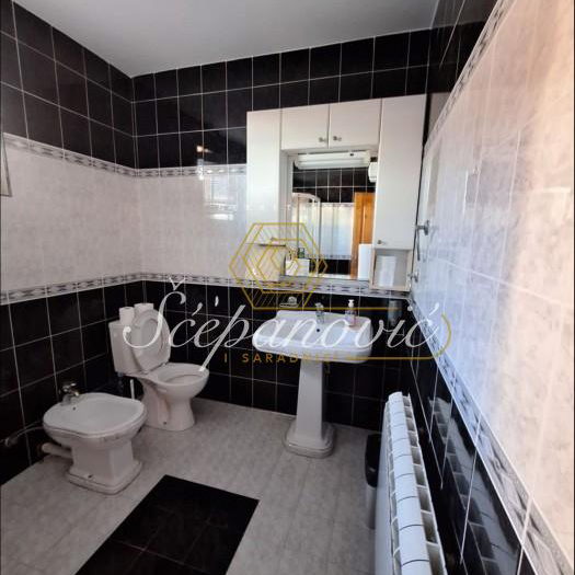 Kuća na prodaju, Veternik, Novi Sad, 259m², 320.000 €