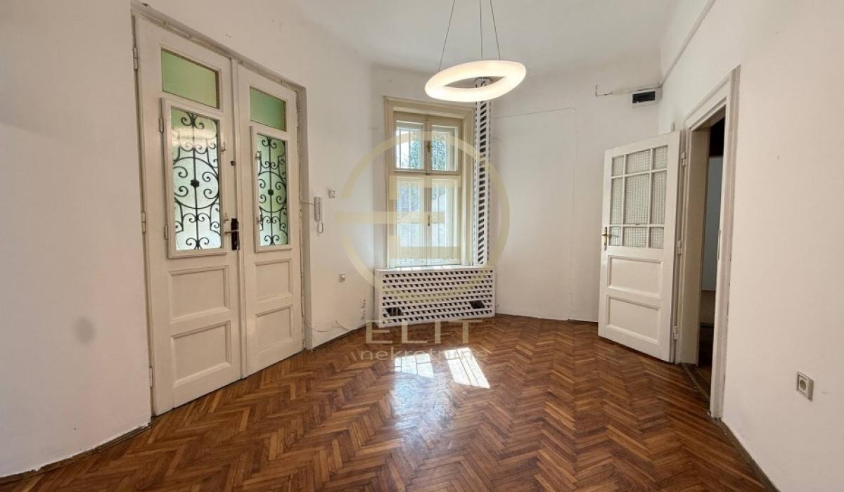 Lokal Izdavanje Novi Sad  93 m2