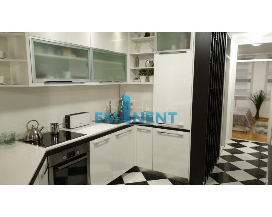 Stan Izdavanje Beograd Hram Svetog Save 60 m2