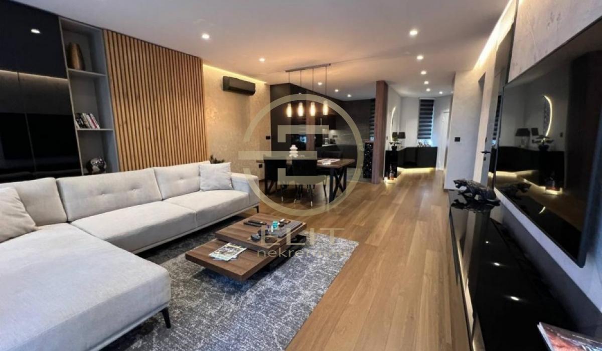 Stan Prodaja Novi Sad  122 m2
