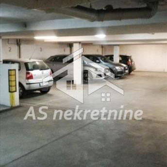 Četvorosoban stan za izdavanje, Slavija, Beograd, 130m², 2.000 €/mes
