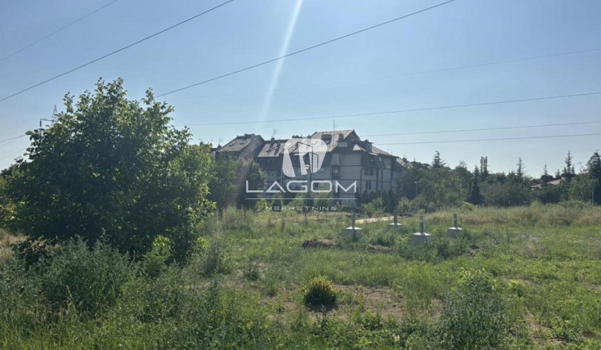 Plac Prodaja Beograd Resnik 1994 m2