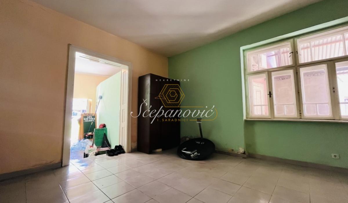 Lokal Prodaja Temerin  202 m2