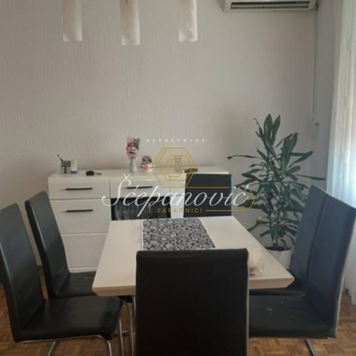 Kuća Prodaja Novi Sad  326 m2