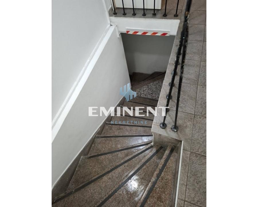 Lokal Izdavanje Pančevo Lokal Izdavanje Pančevo 130 m2