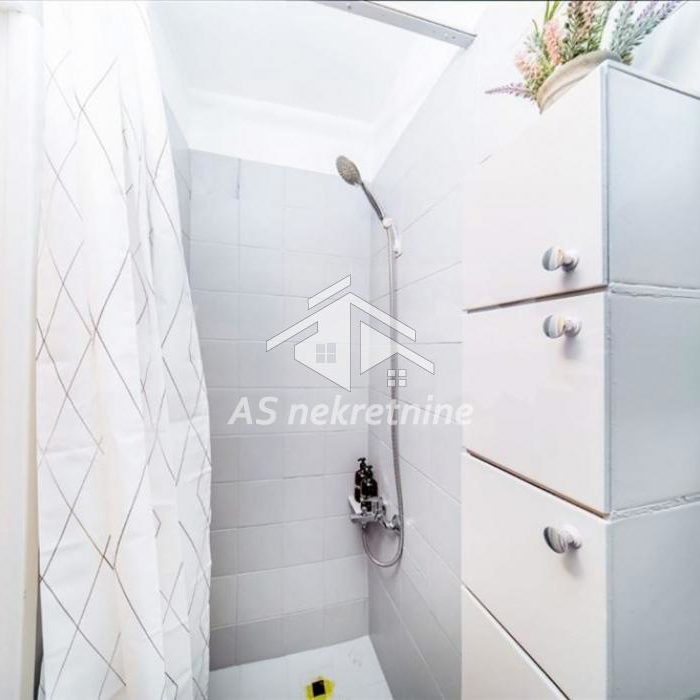 Trosoban stan za izdavanje, Skadarlija, Beograd, 50m², 850 €/mes