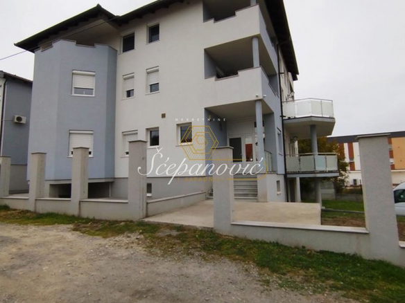 Kuća Prodaja Novi Sad  795 m2