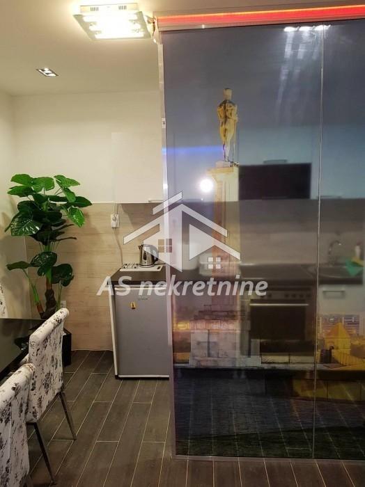 izdavanje-kuca-beograd-5ng3yLE3LJ Dvosoban stan za izdavanje, Trg Republike, Beograd, 50m², 800 €/mes