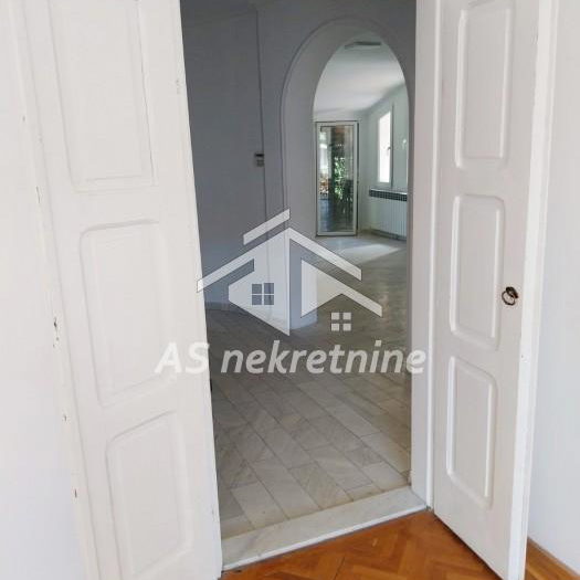 Kuća za izdavanje, Neimar, Beograd, 260m², 3.000 €/mes