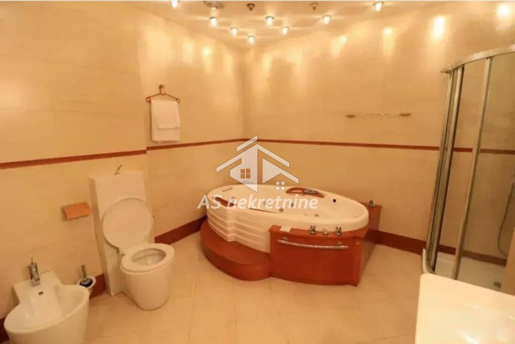 izdavanje-kuca-beograd-ARNoDiiR6l Četvorosoban stan za izdavanje, 27. Marta, Beograd, 222m², 2.200 €/mes