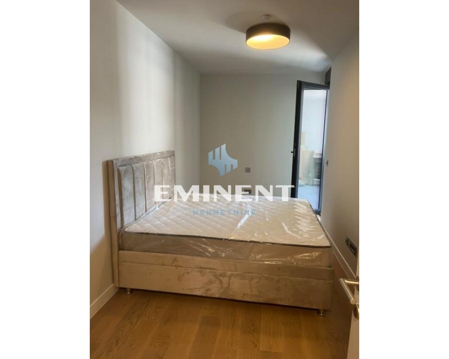 Stan Izdavanje Beograd Blok 65 50 m2