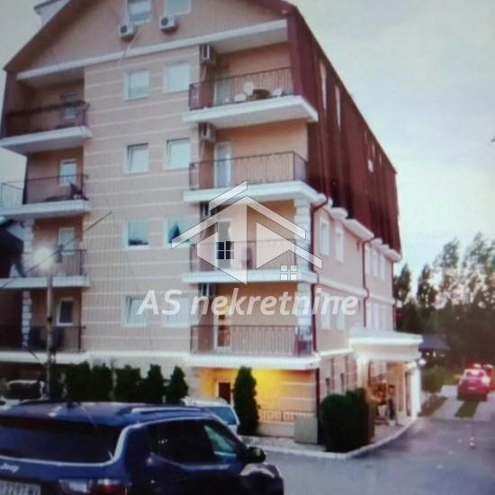 Trosoban stan za izdavanje, Trošarina, Beograd, 61m², 650 €/mes
