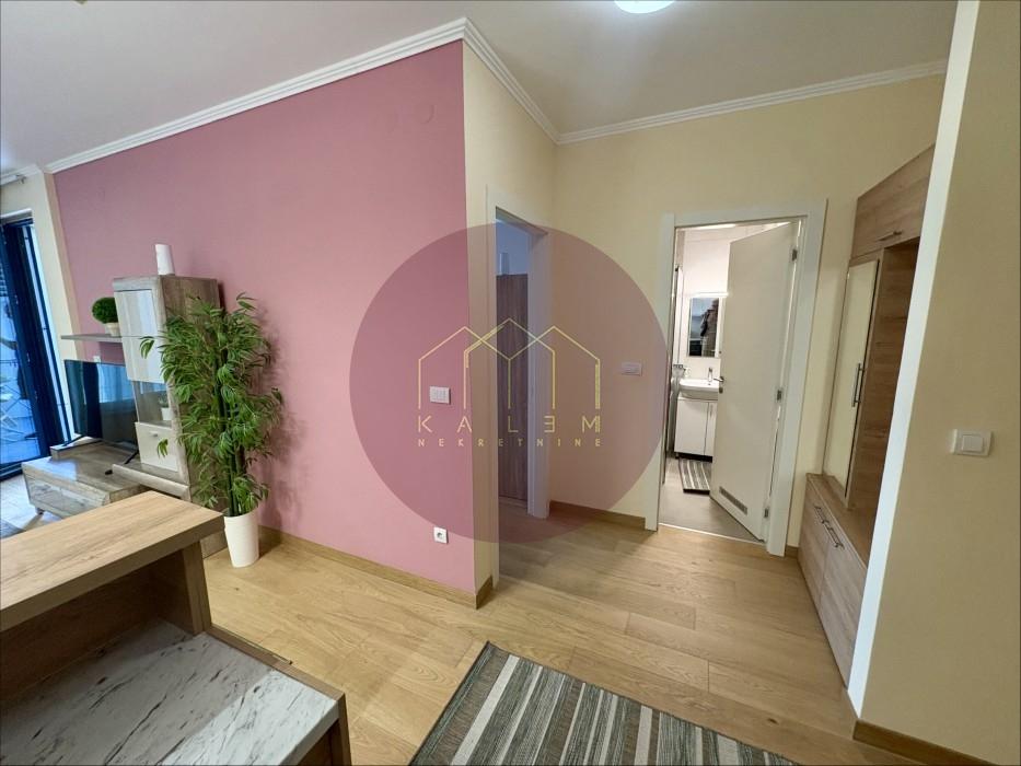 Stan Izdavanje Beograd  53 m2