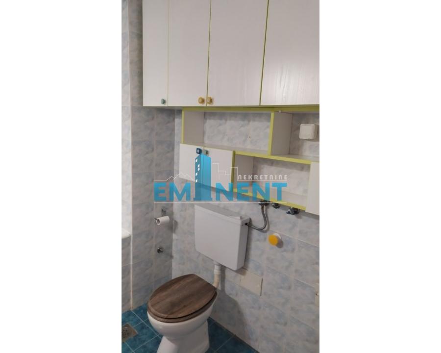 izdavanje-kuca-beograd-FnD43xFHYy Četvorosoban stan za izdavanje, Denkova Bašta, Beograd, 96m², 800 €/mes
