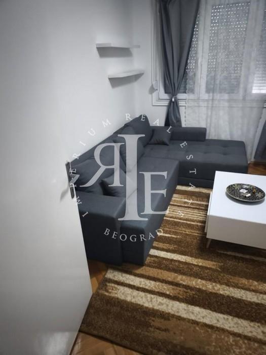 Stan Prodaja Beograd Karaburma 60 m2