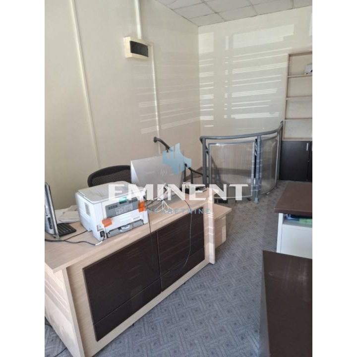 Lokal Izdavanje Beograd Blok 67 - Belville 40 m2