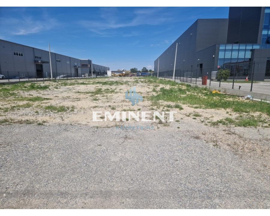 Plac Izdavanje Beograd Plac Izdavanje Beograd Batajnica 3000 m2