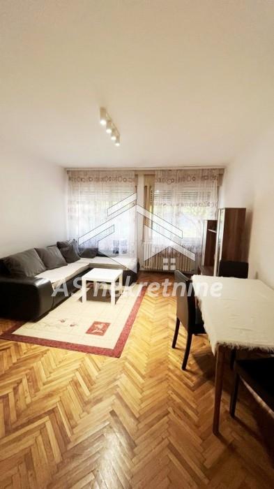 Stan Izdavanje Beograd Blok 33 - Geneks 62 m2