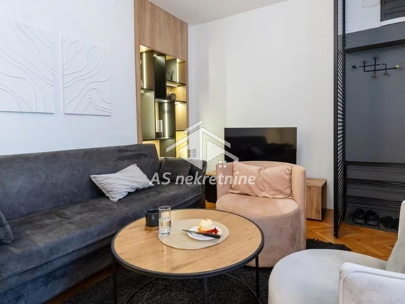 Stan Izdavanje Beograd Skupština 54 m2