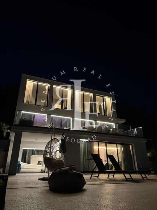 Kuća Prodaja Beograd Ralja 270 m2