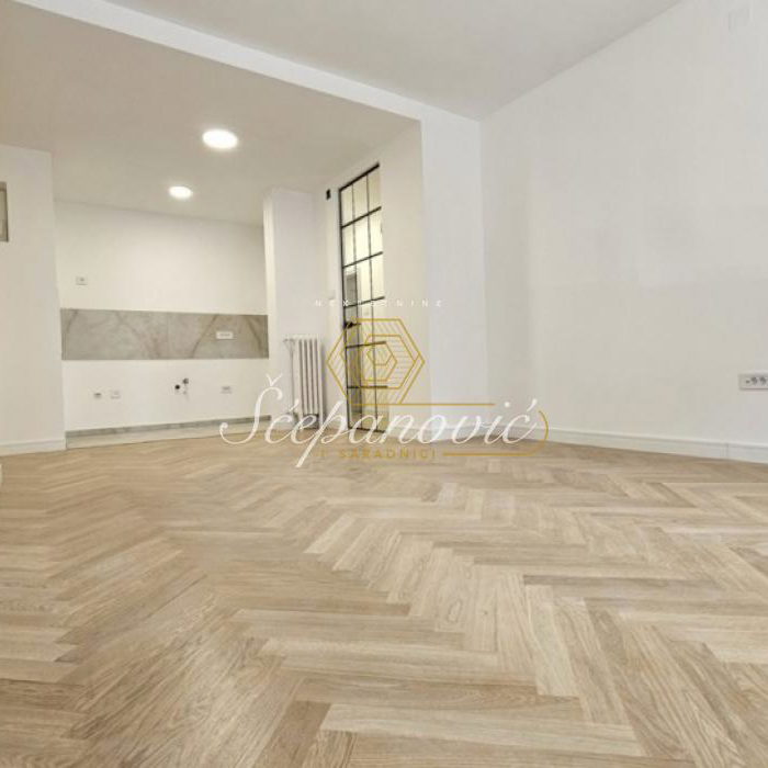 Stan Prodaja Novi Sad  75 m2