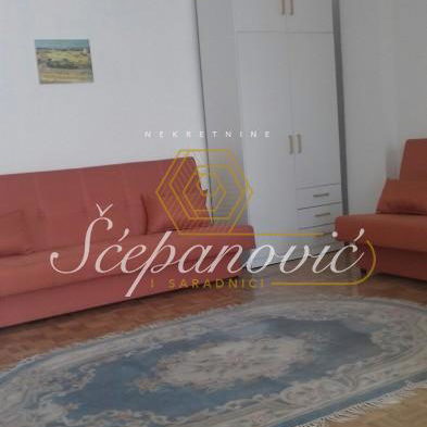 Stan Izdavanje Novi Sad  51 m2