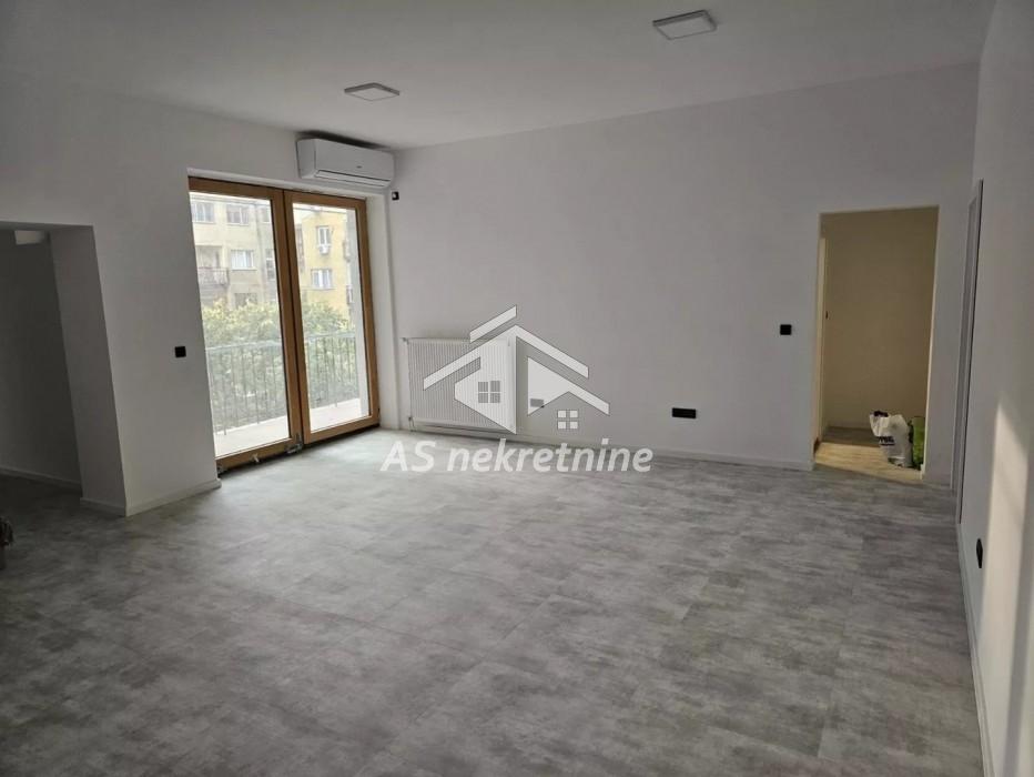 Četvorosoban stan na prodaju, Pravni Fakultet – Vračar, Beograd, 120m², 570.000 €