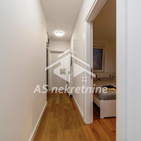 Dvosoban stan za izdavanje, Vukov Spomenik, Beograd, 40m², 800 €/mes