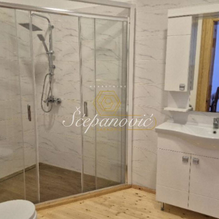 Kuća na prodaju, Bački Gračac, Odžaci, 430m², 145.000 €