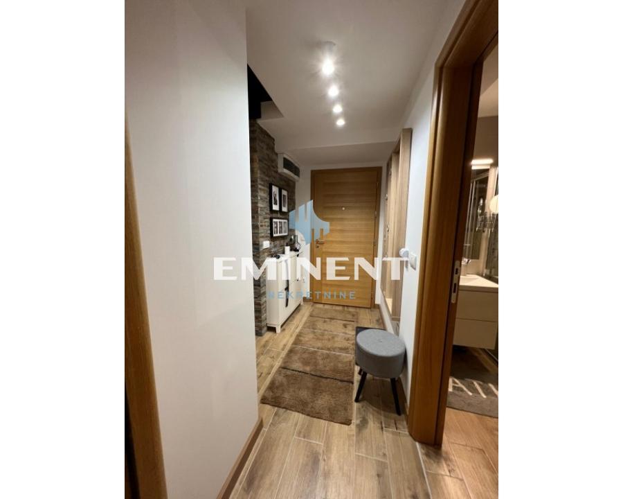 Trosoban stan na prodaju, Centar, Zlatibor, 59m², 129.800 €