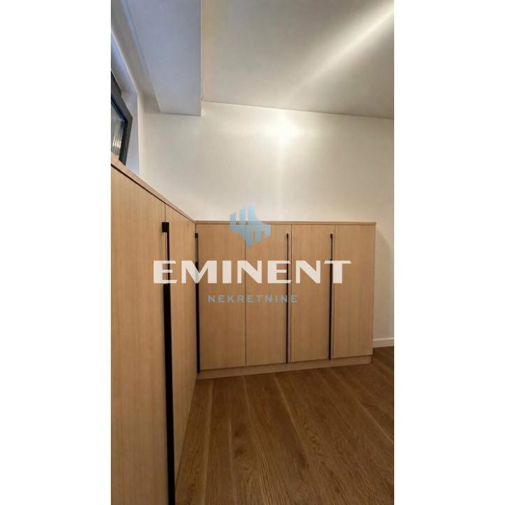 Trosoban stan za izdavanje, FON, Beograd, 116m², 2.000 €/mes