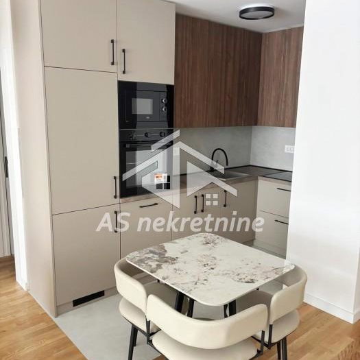 Stan Izdavanje Beograd Đeram Pijaca 53 m2