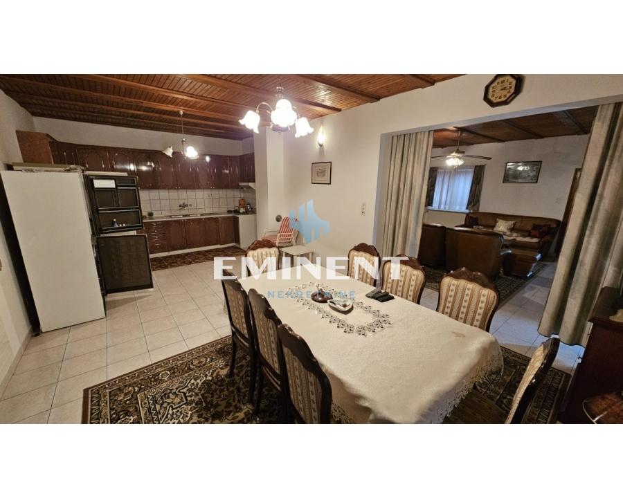 izdavanje-kuca-beograd-aCim38ZB5U Kuća na prodaju, Kaluđerica, Beograd, 315m², 320.000 €
