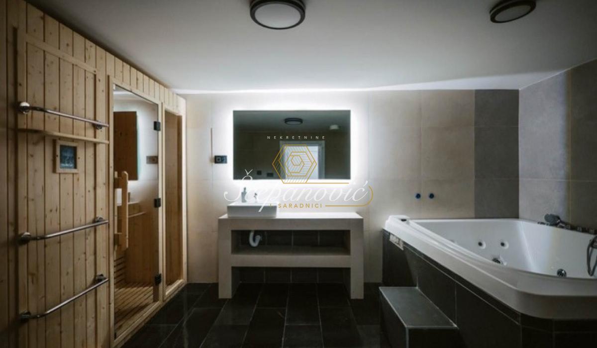 Lokal na prodaju, Golija, Zlatibor, 684m², 1.200.000 €