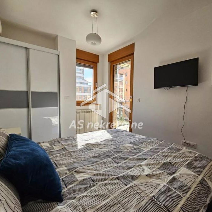 Stan Izdavanje Beograd  54 m2